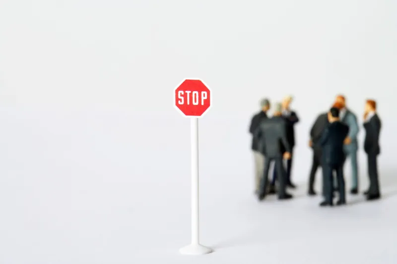 The Depth-Versus-Breadth Decision: How Today's Experts Are Navigating the Most Consequential Career Choice of 2025